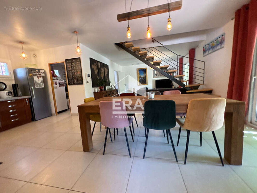 Maison à SAINT-CANNAT