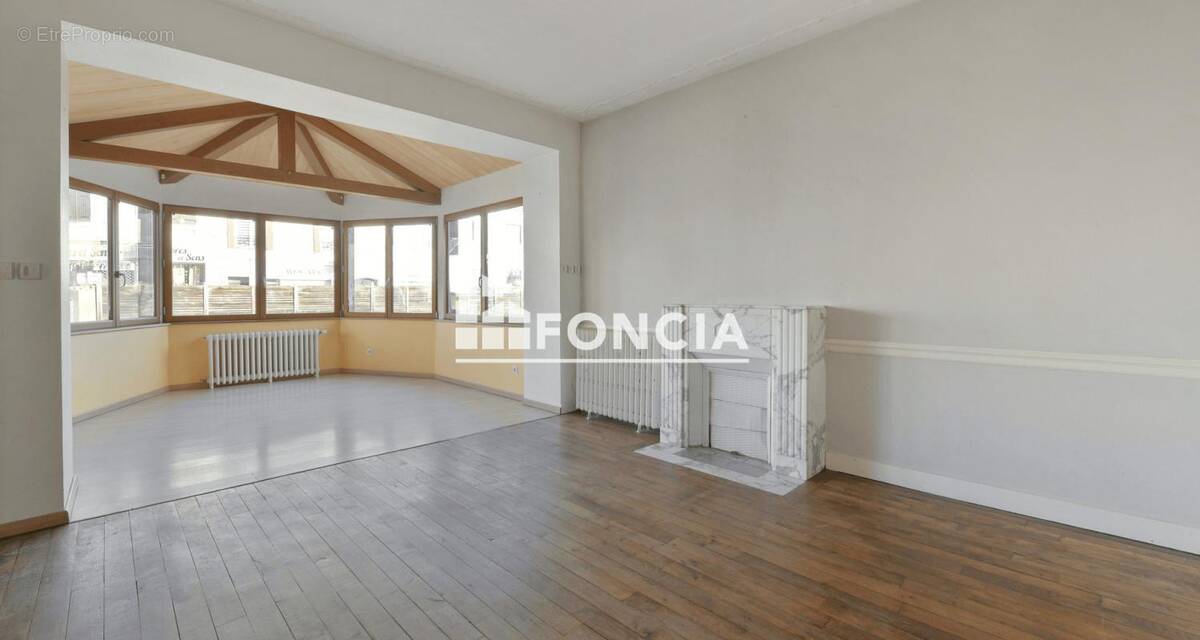Maison à CONNERRE