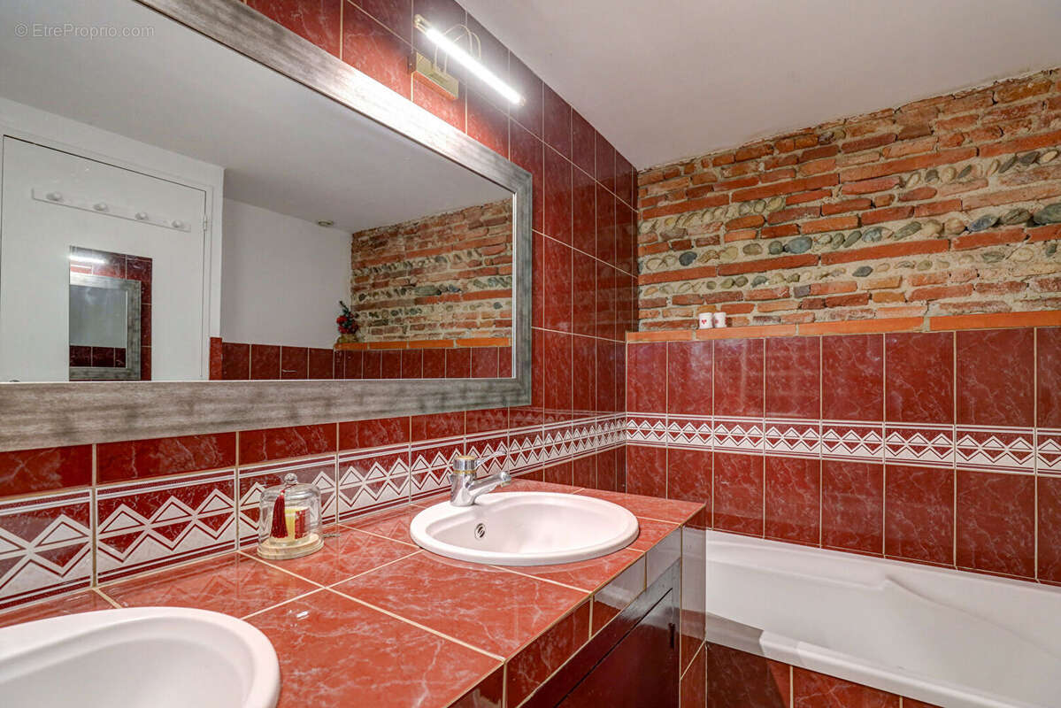 Appartement à CASTELMAUROU