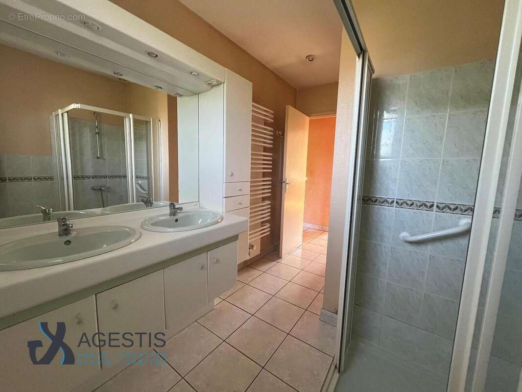   - Maison à AUSSILLON