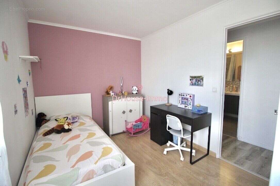 Appartement à LA CROIX-VALMER