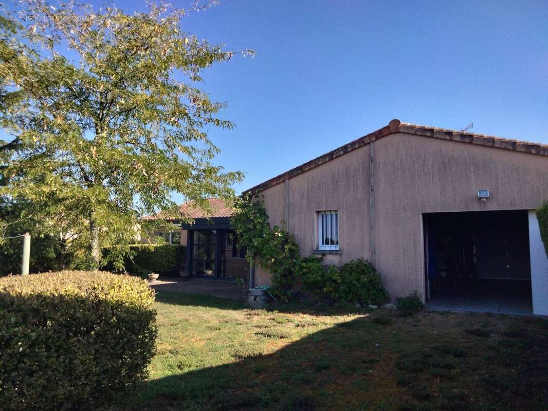 Maison à NEUVILLE-DE-POITOU