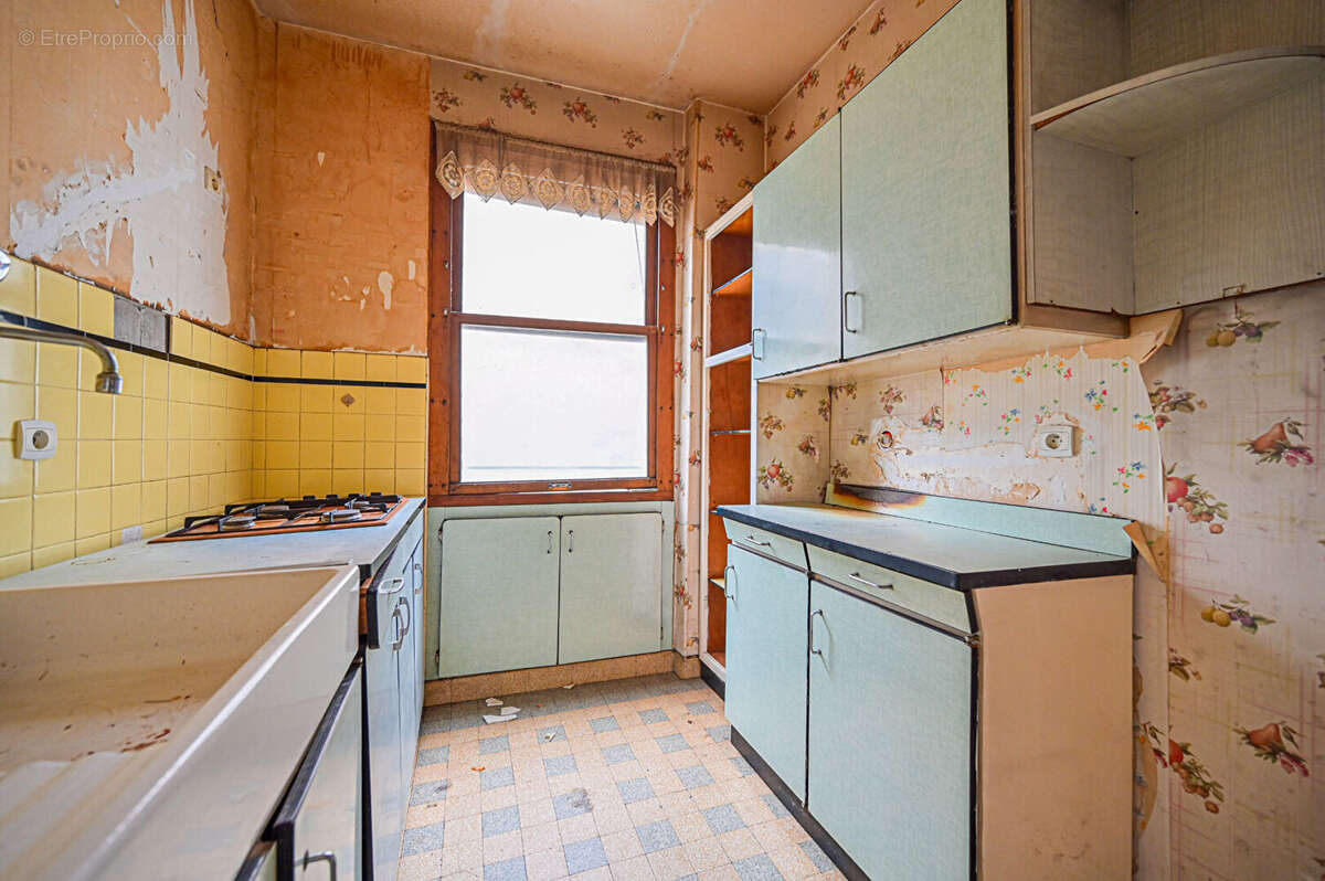 Appartement à PARIS-14E