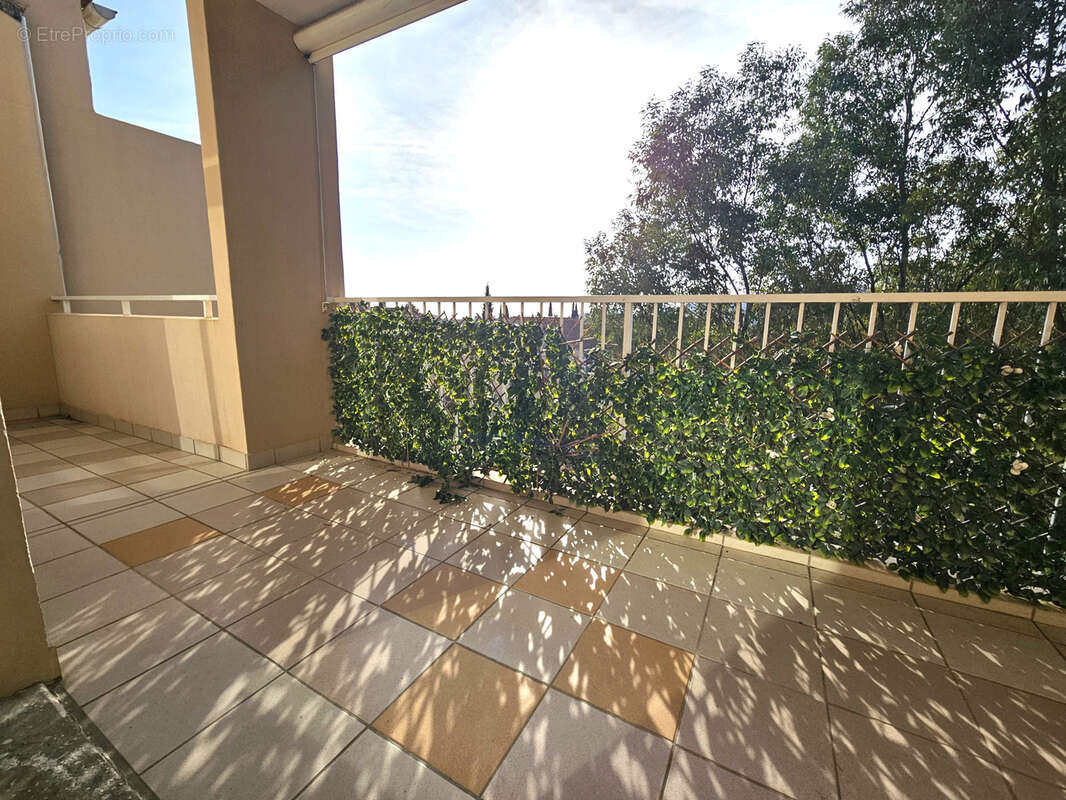 Appartement à HYERES