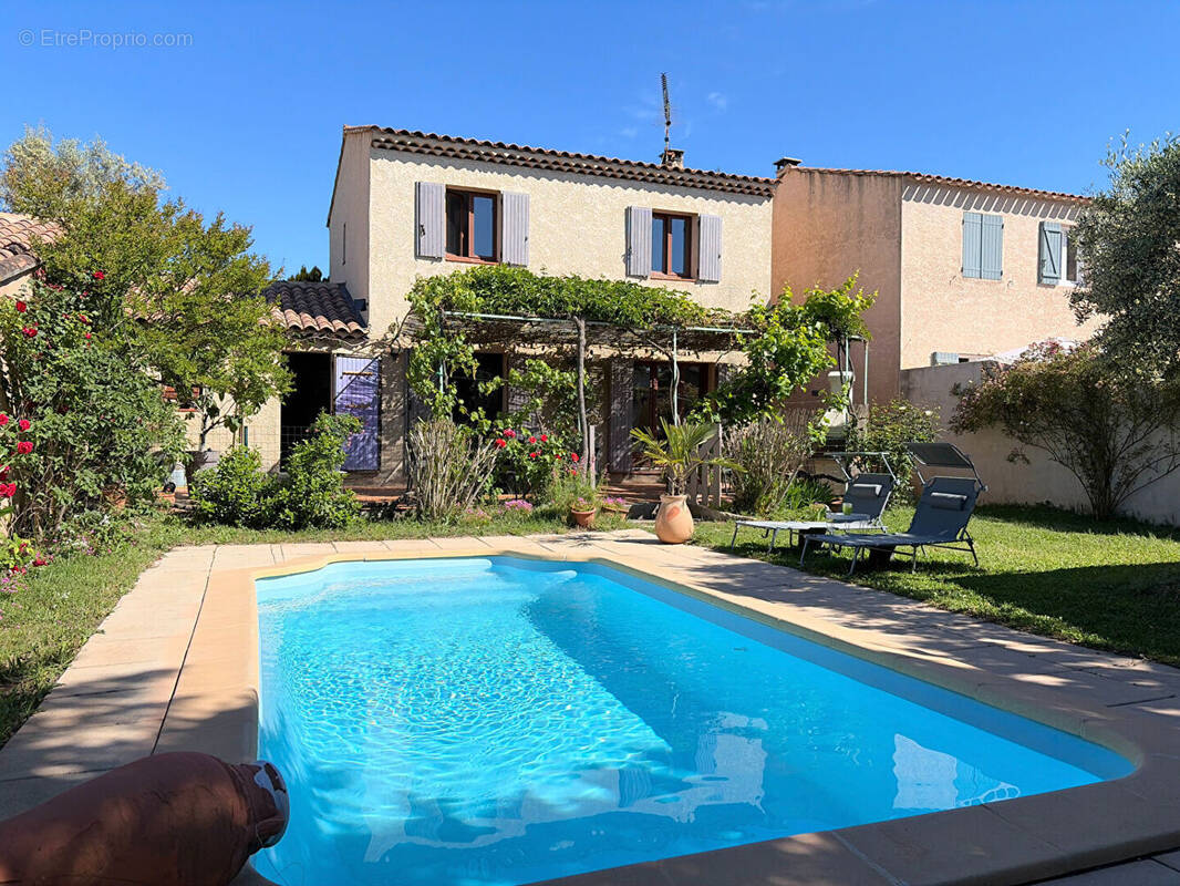 Maison à PERTUIS