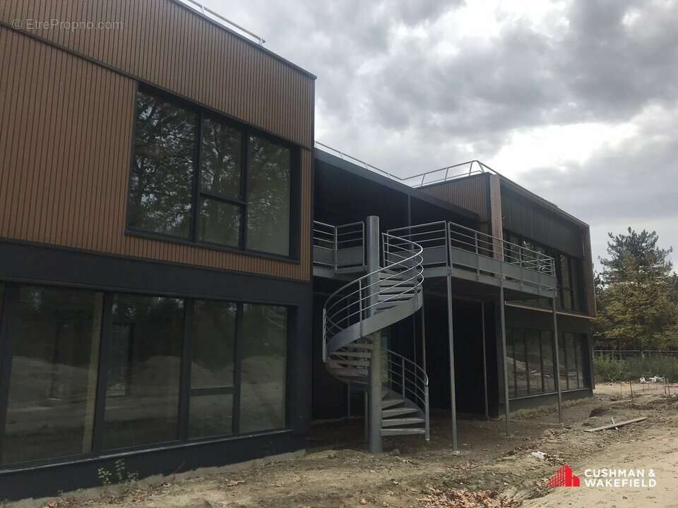 Commerce à RAMONVILLE-SAINT-AGNE