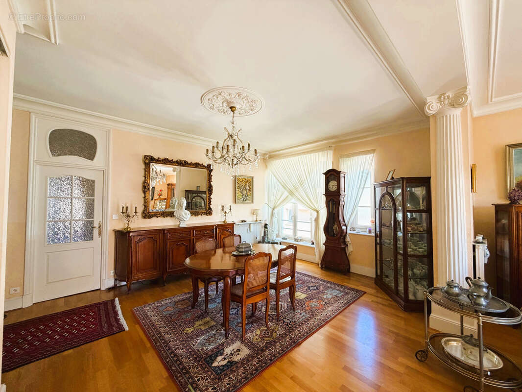 Appartement à VICHY