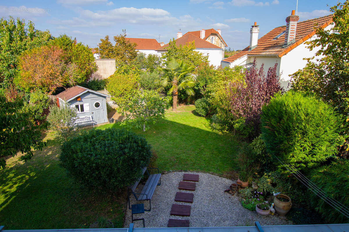 Maison à VILLENEUVE-LE-ROI