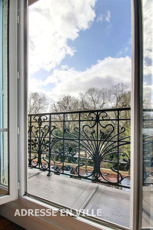 Appartement à LEVALLOIS-PERRET