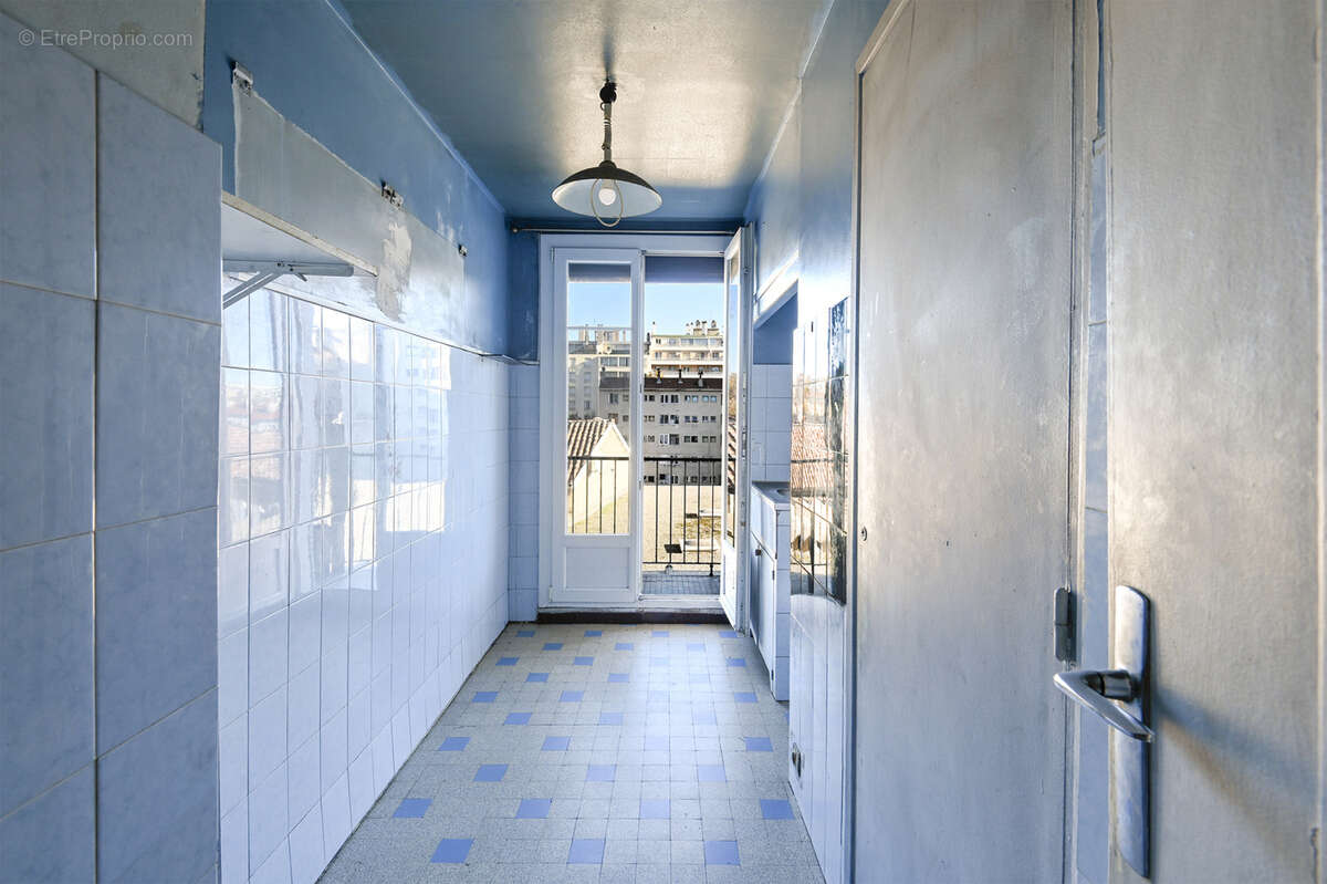 Appartement à MARSEILLE-3E