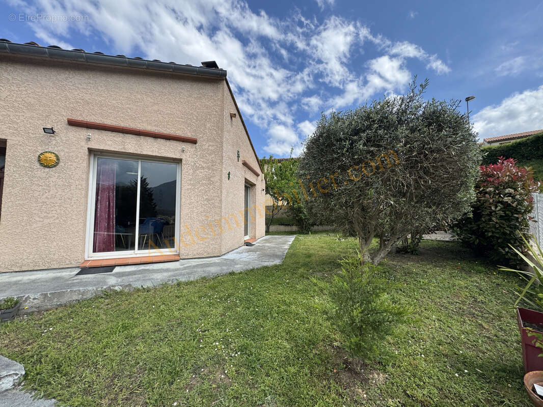 Maison à QUILLAN