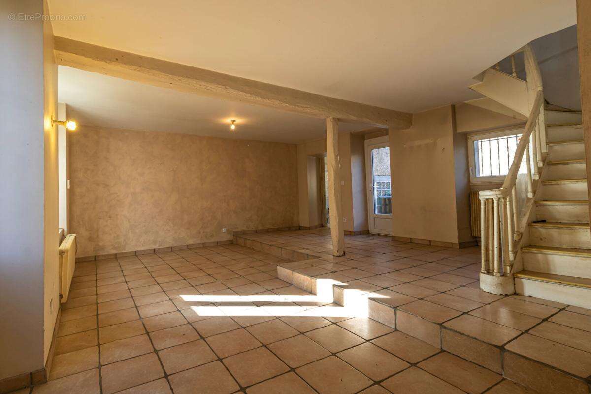 Maison Genouilly 6 pièce(s) 104 m2 - photo 3