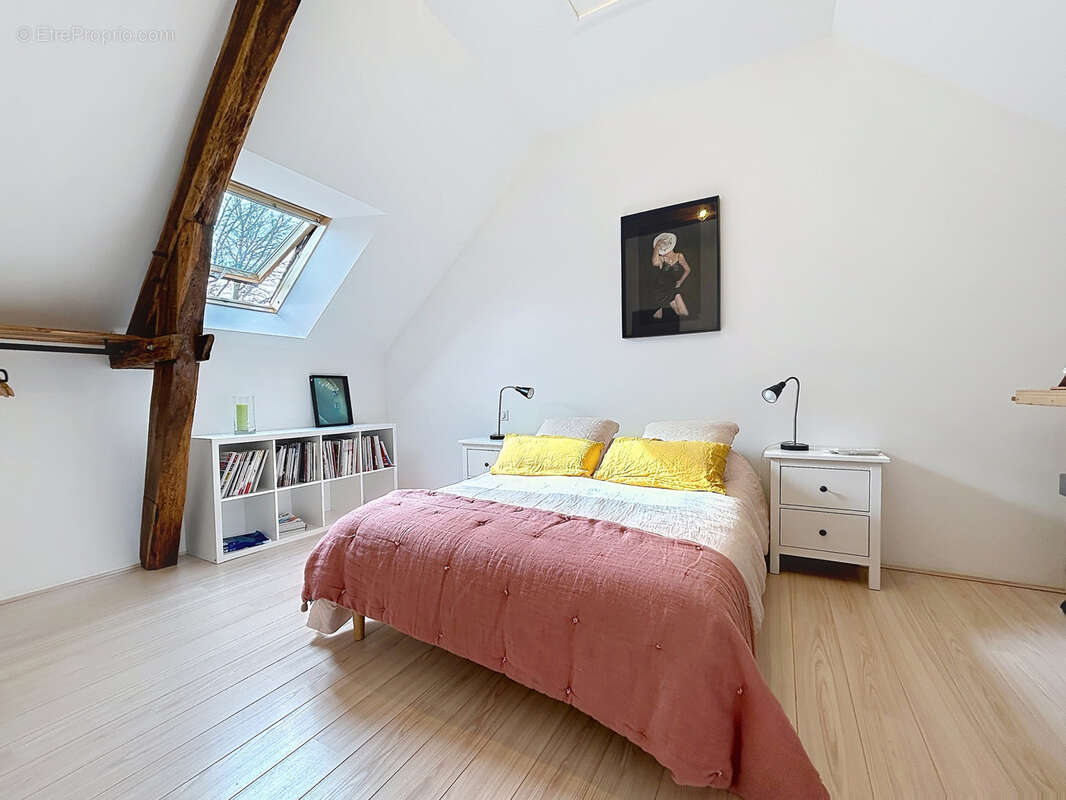 Maison à BRIGNAC-LA-PLAINE