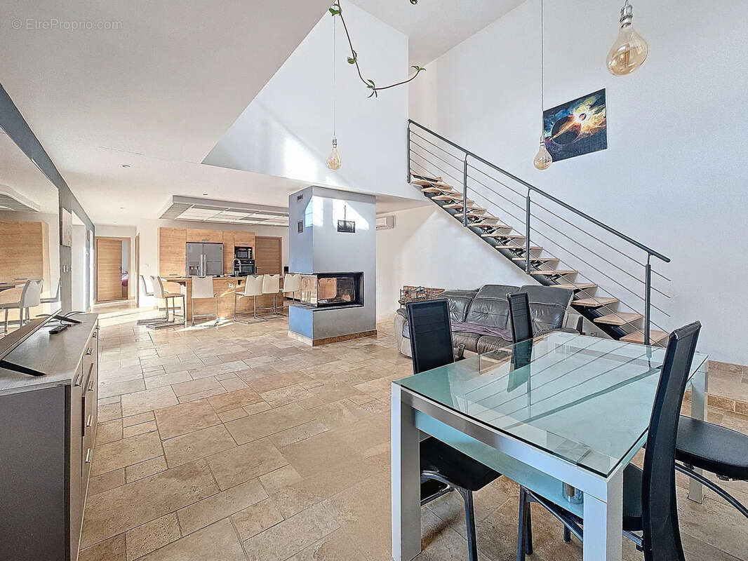 Maison à SAINT-BENOIT-DE-CARMAUX