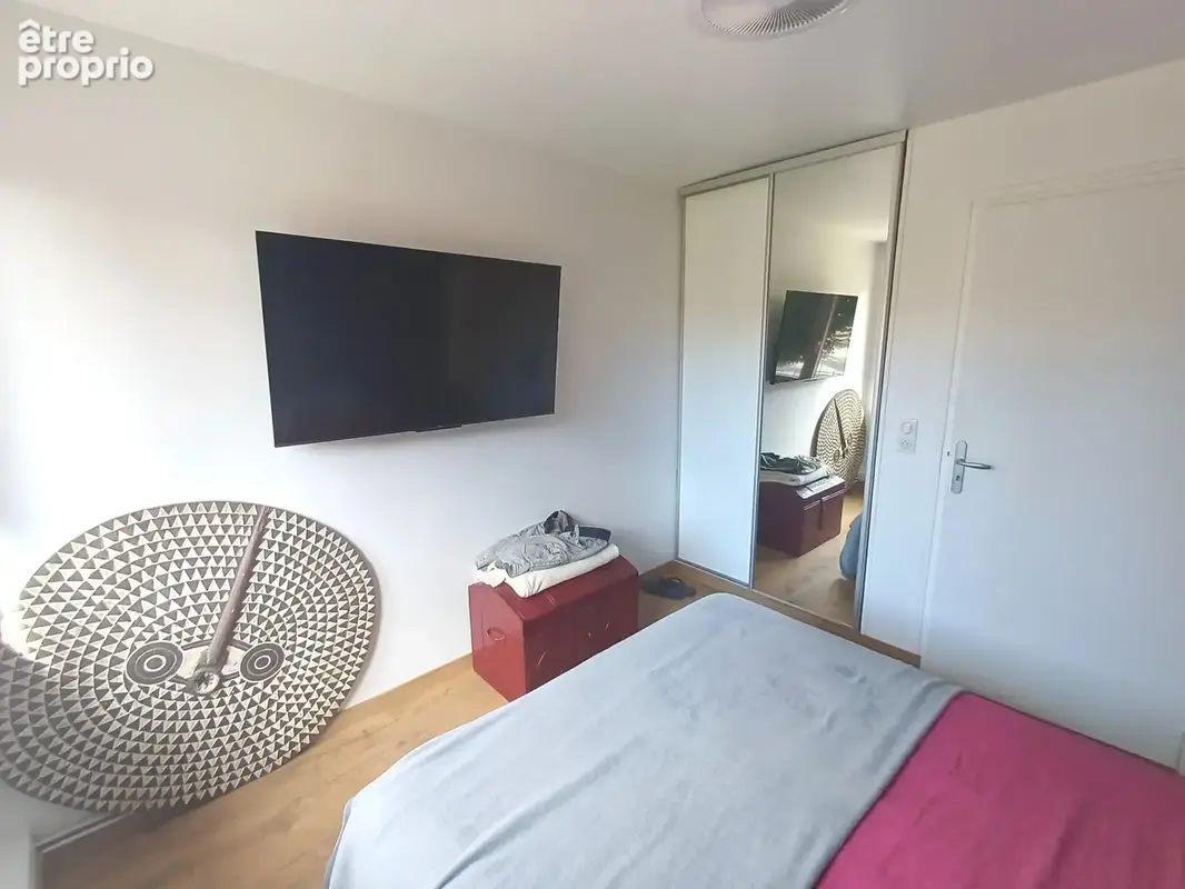 Bel Appartement entièrement rénové avec Garage,Cave et Balcon - photo 10