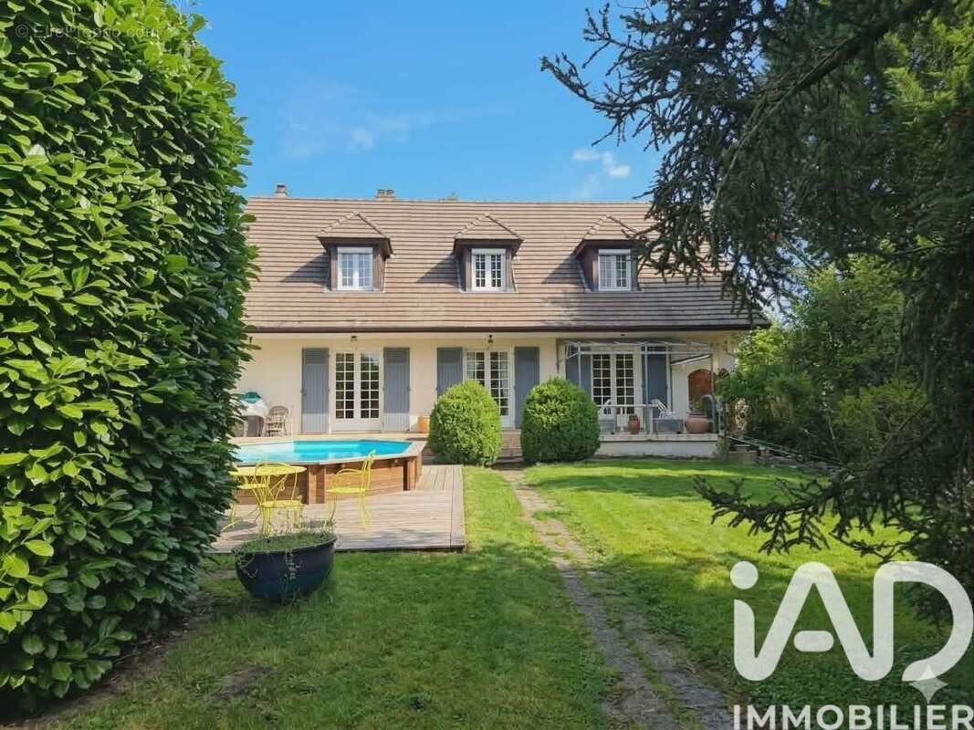Photo 2 - Maison à SAINT-ROMAIN-LE-PUY