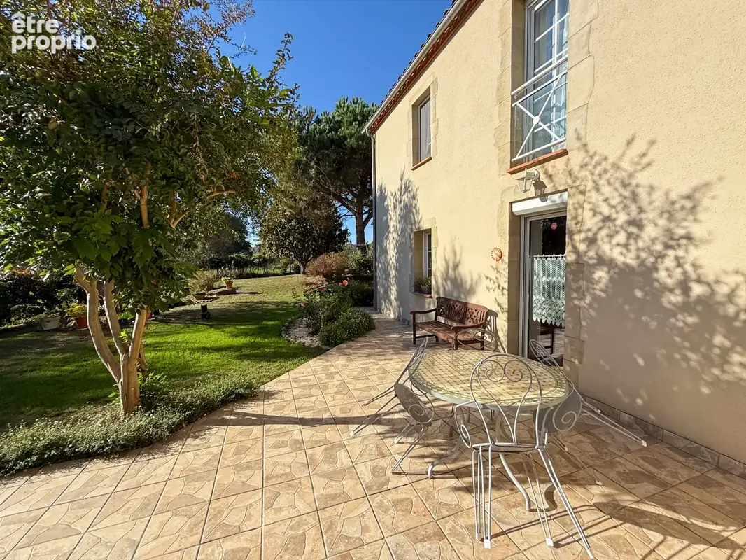 GERS (32) – À 10 min d’Aire-sur-l’Adour – Superbe maison en pierre rénovée de 160 m², 4 chambres, terrain arboré de 1 592 m² - photo 18