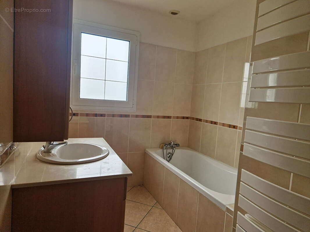 Maison à SALLERTAINE