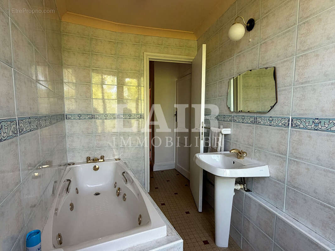 Maison au coeur de  Fresnay Sur Sarthe de 132 m2 - photo 9