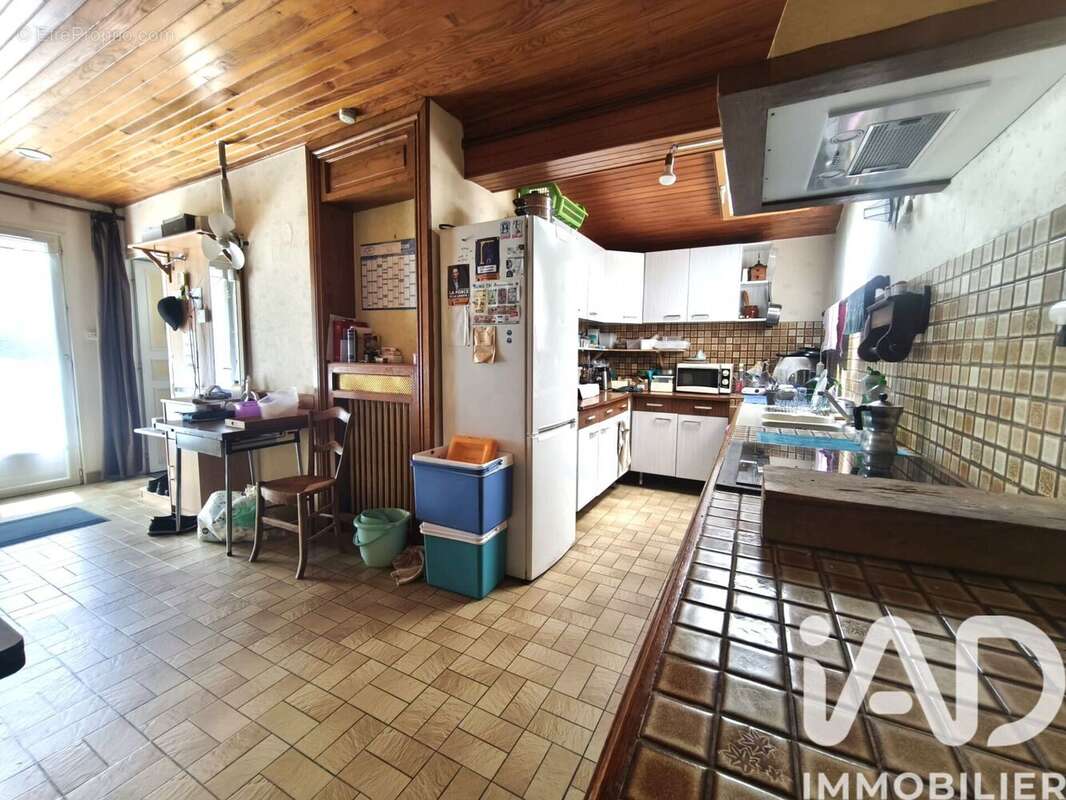 Maison 106 m² à Neuvicq  - photo 6