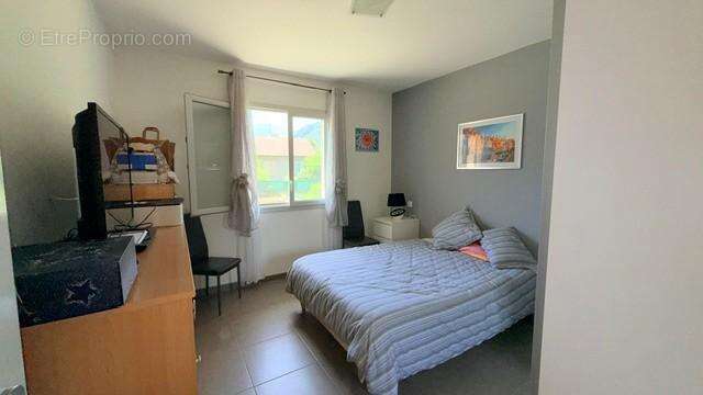 Maison 100 m² à Cluses  - photo 9