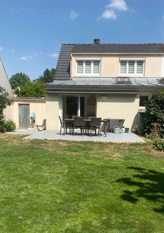 Maison à SAINT-QUENTIN