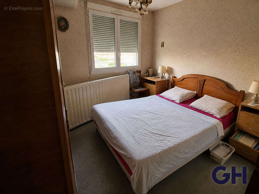À vendre - t3 de 81 m² - caluire-et-cuire - balcon - fort potentiel - photo 4