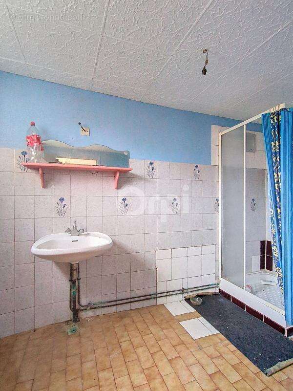 Maison à DOMMARTIN-LE-SAINT-PERE