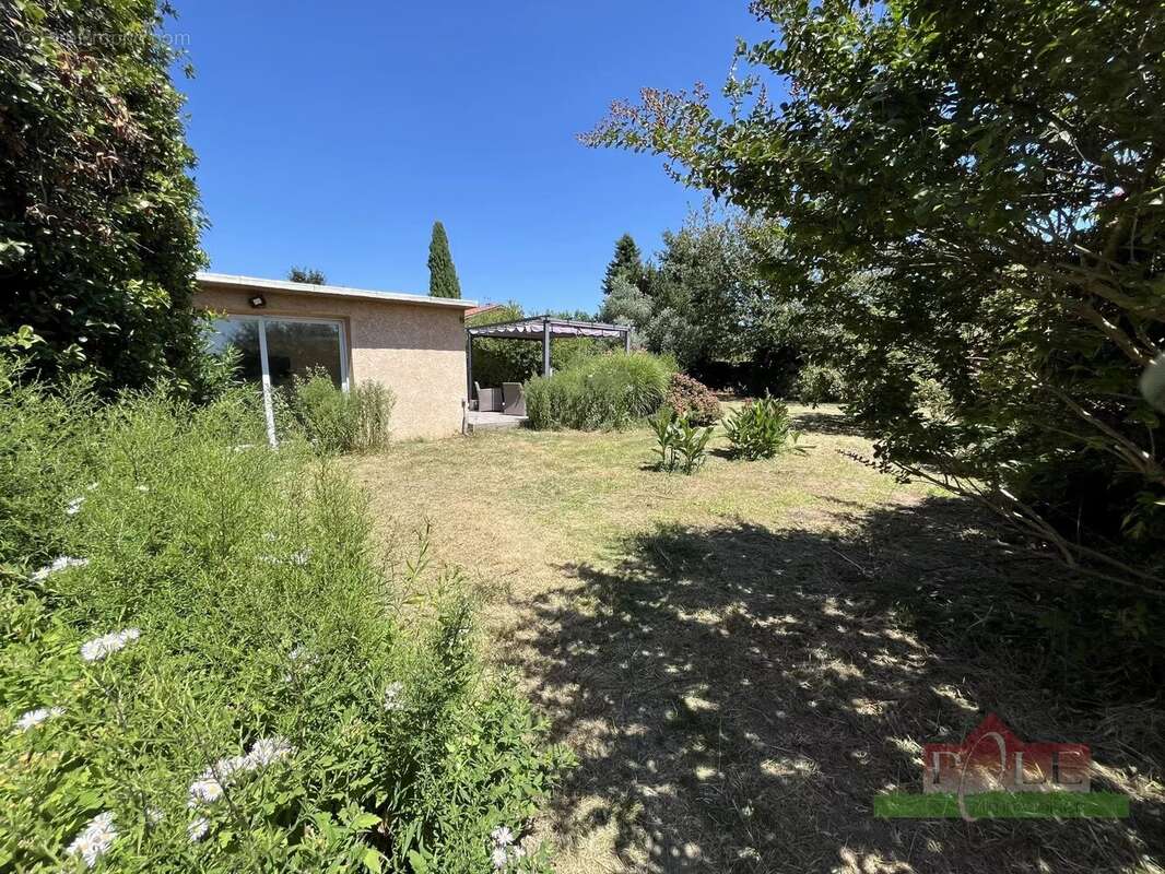 Maison à ROUSSILLON