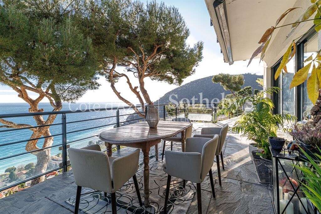 Maison à EZE