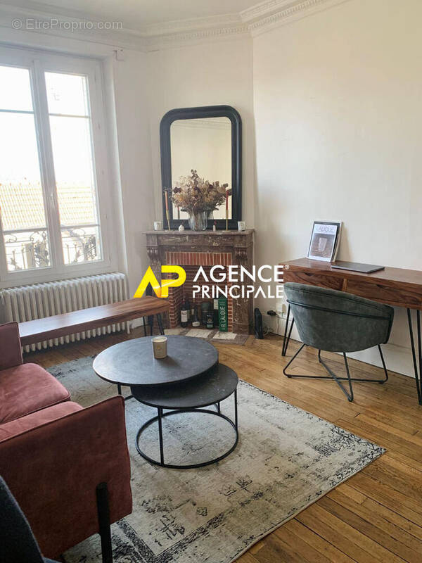 Appartement à SARTROUVILLE