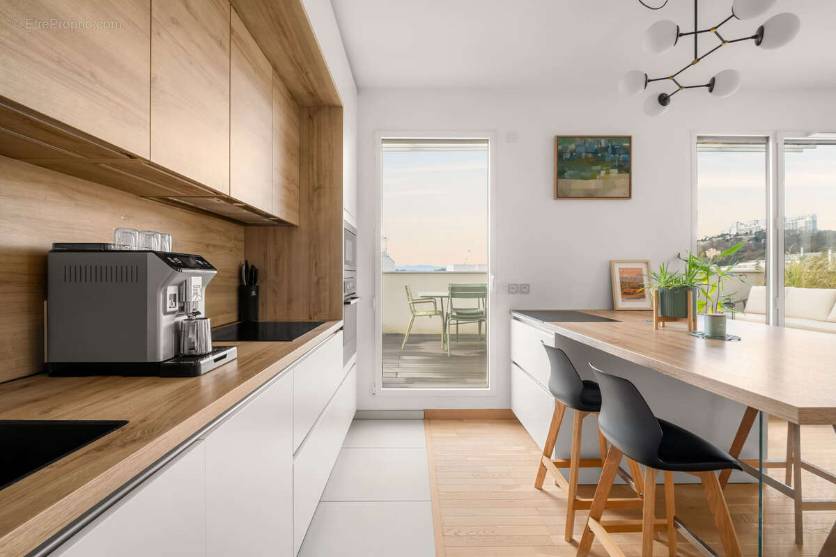 Appartement à LYON-9E