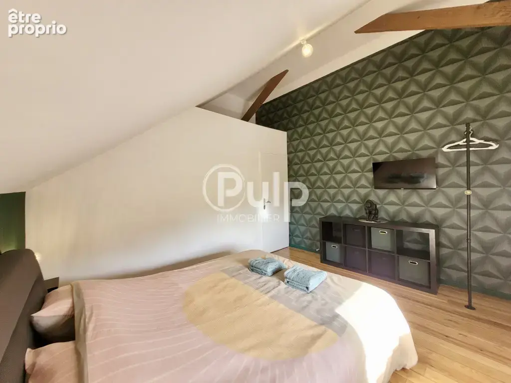NOUVEAUTÉ À MAZINGARBE  : Belle maison de ville - 3 ch - terrasse + jardin - Sans travaux !! COUP DE CŒUR ASSURÉ ! - photo 9
