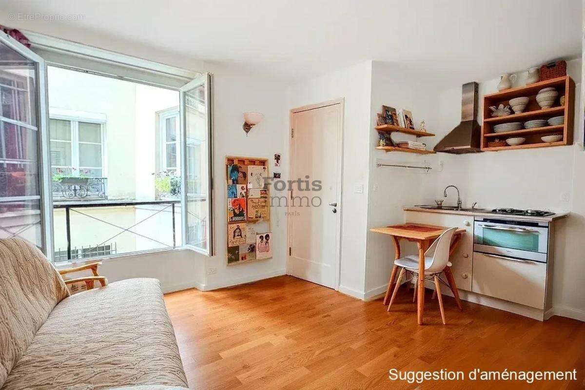 Appartement à PARIS-18E