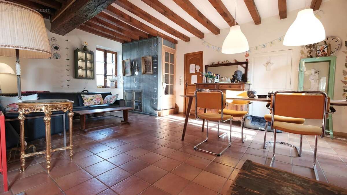 Maison à CHAMPALLEMENT