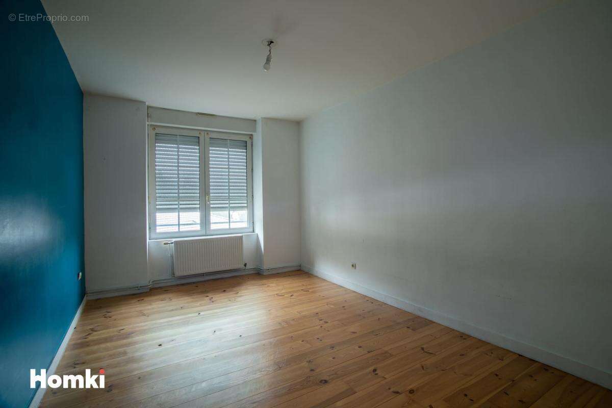 Appartement à LA SEAUVE-SUR-SEMENE