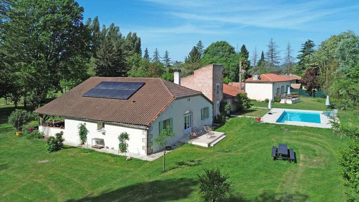 Propriété avec Gîtes au Bord de la Rivière Lot - photo 27
