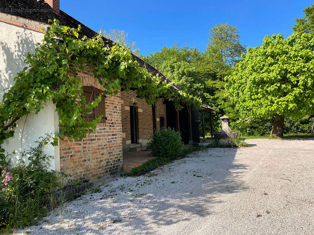Maison à SAINT-USUGE