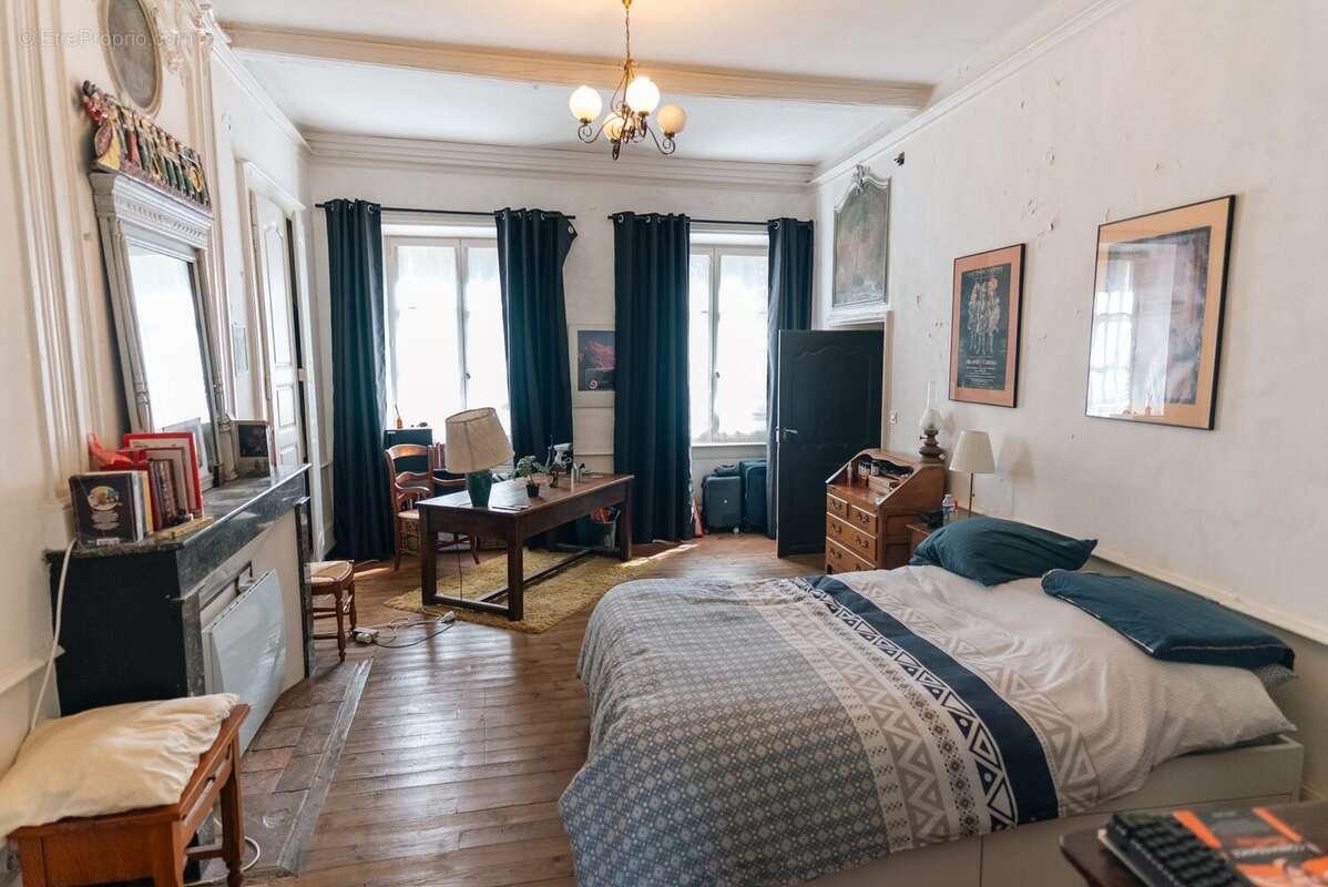 Maison 320 m² à Billom  - photo 3