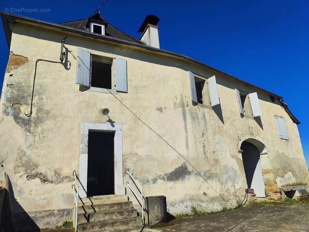 Maison à LUCQ-DE-BEARN