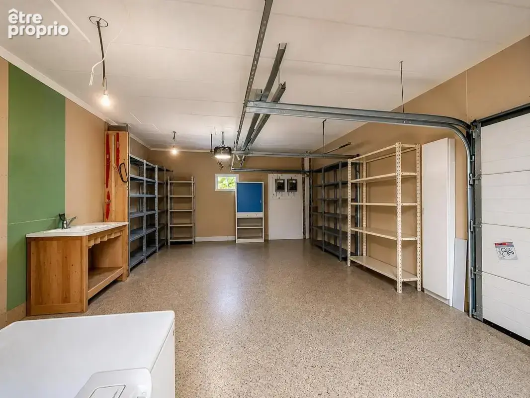 Belle maison familiale avec 4 chambres, grand garage et jardin arboré - photo 17
