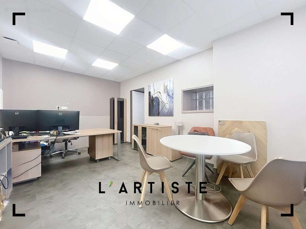 Commerce à SAINT-ETIENNE-DU-ROUVRAY