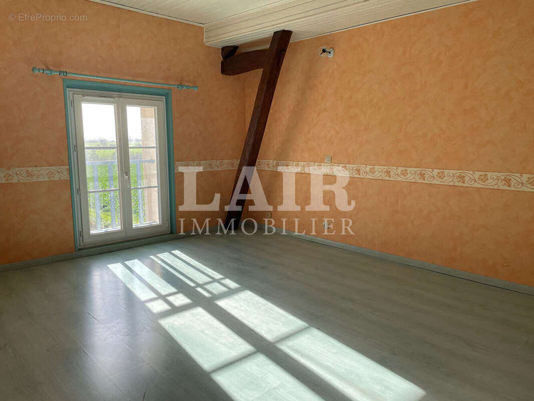 Maison à LE GUE-DE-LA-CHAINE