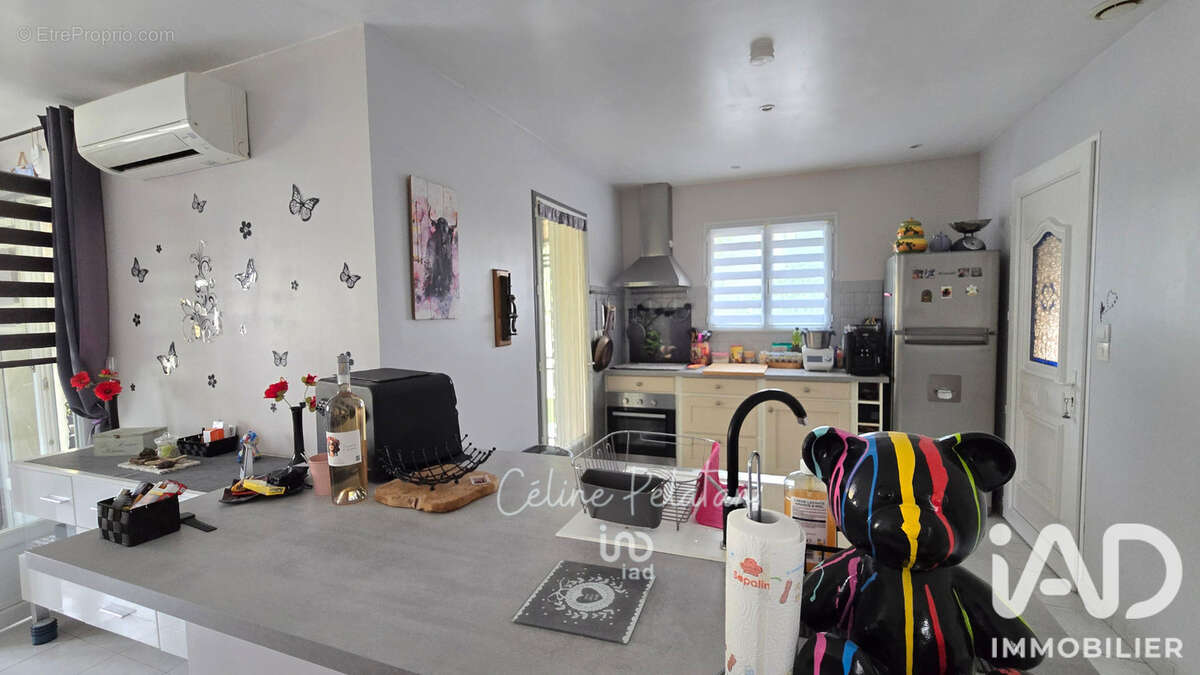 Photo 9