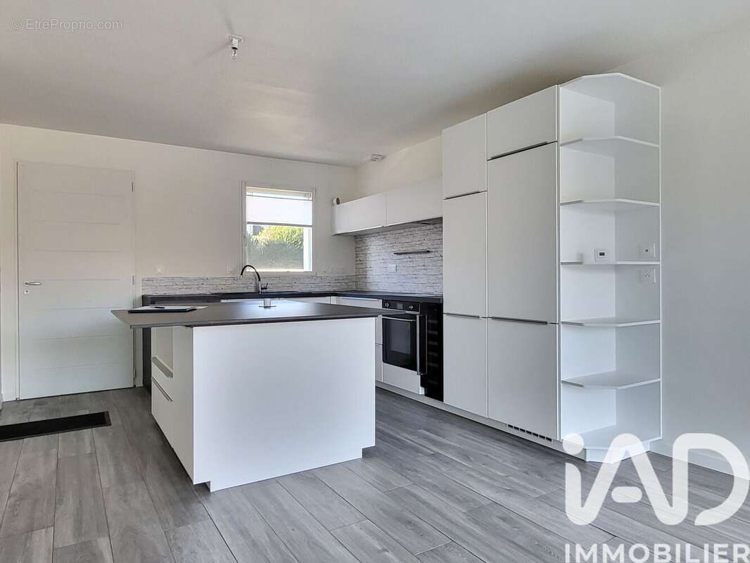 Maison 61 m² à Bouguenais  - photo 2