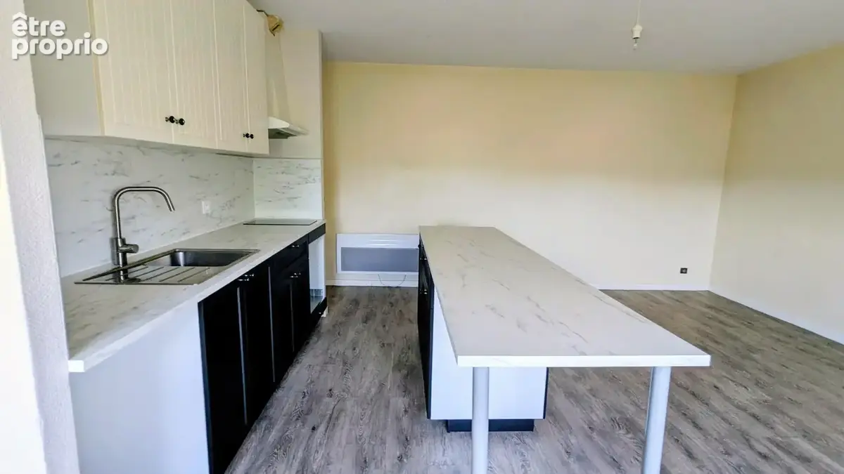 ilot cuisine - Appartement à AIGUILLON