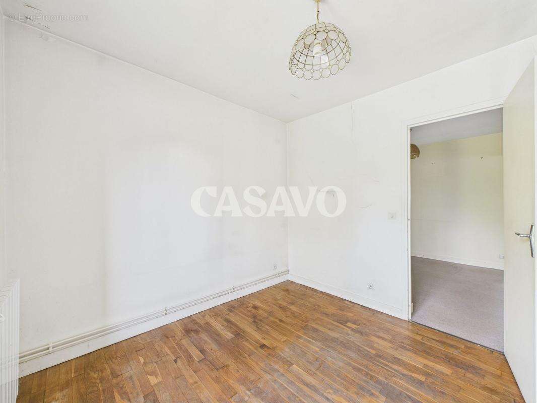 Maison à CHENNEVIERES-SUR-MARNE