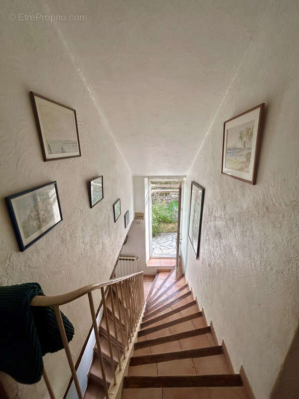 Maison à SIMIANE-COLLONGUE