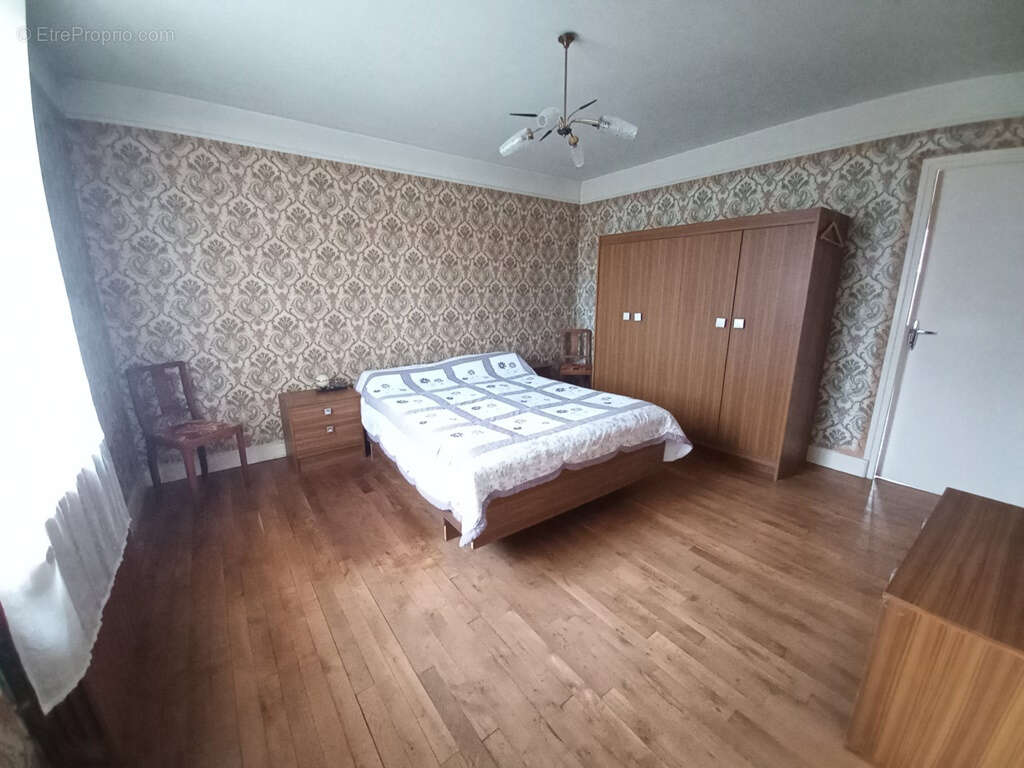 Maison avec dependances - photo 4