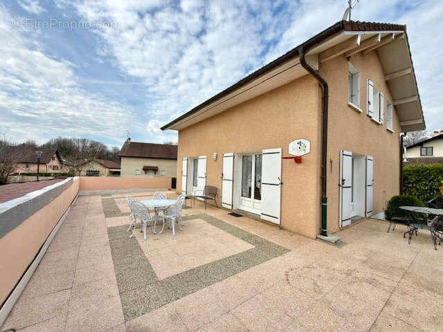 Maison à SEGNY
